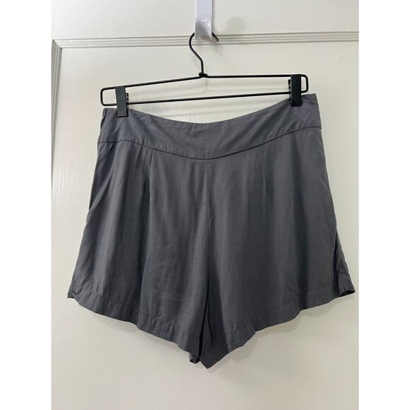 Mimi Chica Gray Pleated Flowy Shorts Side Zipper Closure Lightweight Women's M - Picture 2 of 10